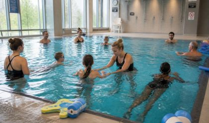 découvrez les leçons de natation à la piscine bapaume, adaptées à tous les âges pour apprendre à nager en toute sécurité et avec plaisir.