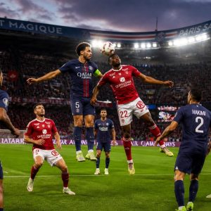découvrez le résumé du match entre le psg et brest, un duel intense rempli de rebondissements et d'émotions fortes.